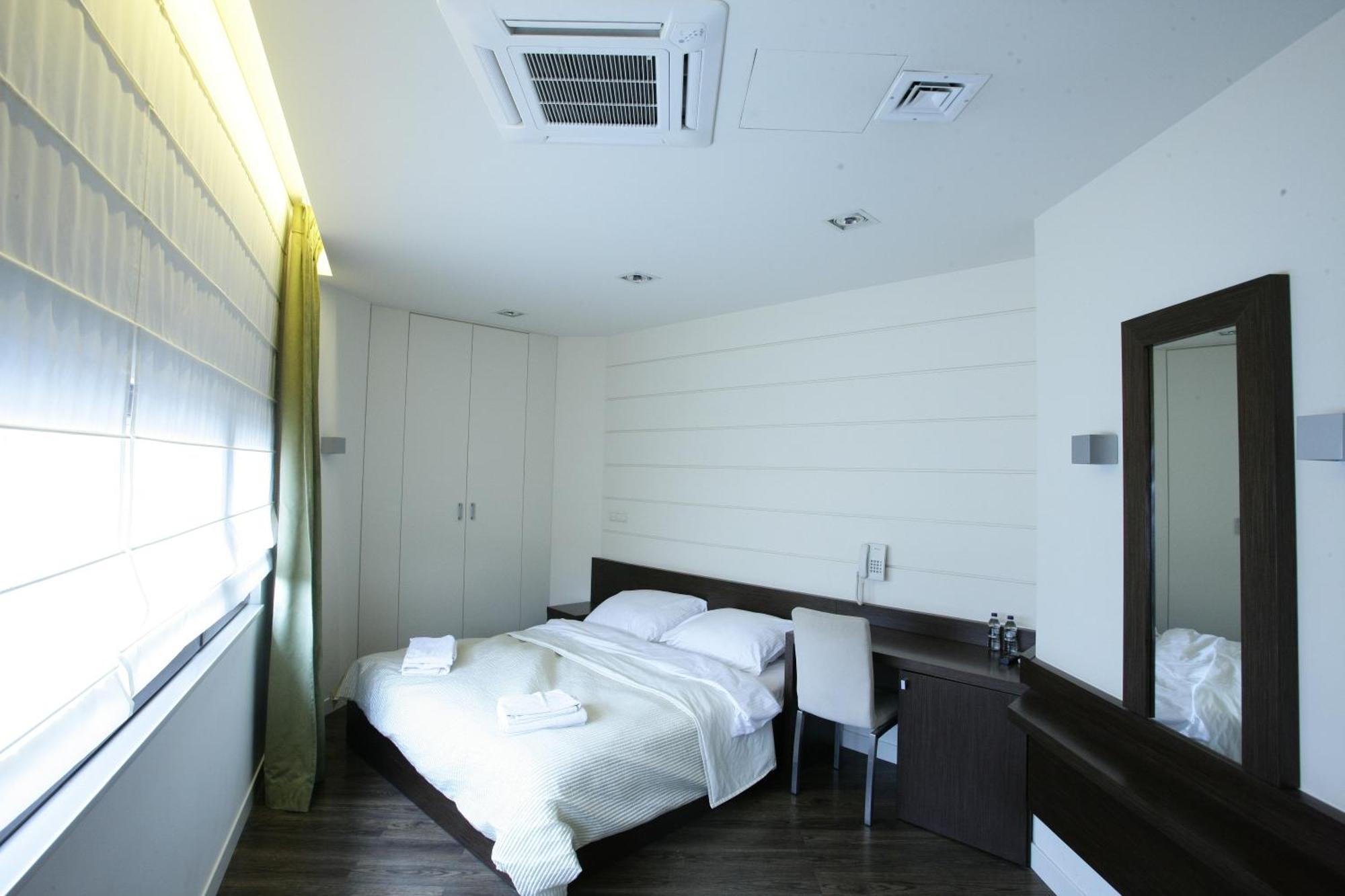 Villa & Spa Łomianki Chambre photo